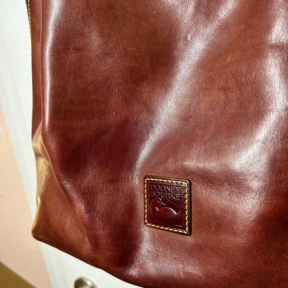 Dooney and Bourke Satchel, Barlow - Picture 4 of 13